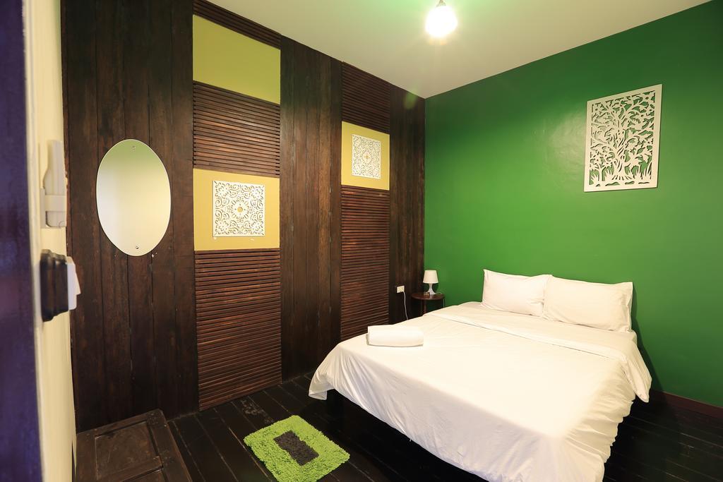Luang Poj Boutique Hostel Ranong Pokoj fotografie